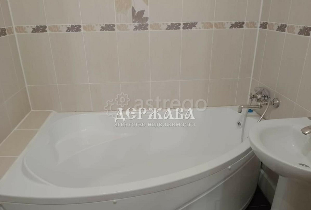 3-комн. квартира, 90 м2, 9/9 эт. Старый Оскол - изображение 3