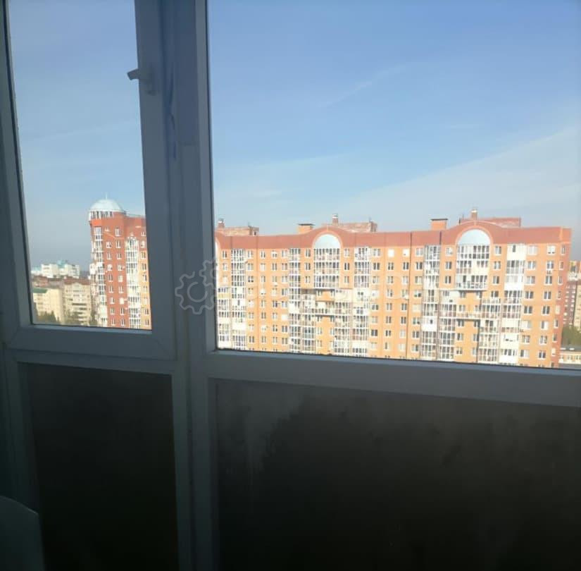 Комната, 69 м2, 16/17 эт. Санкт-Петербург - изображение 1