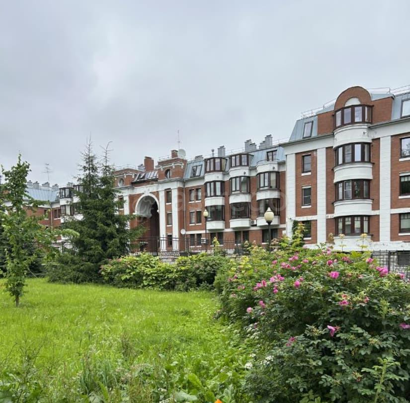 4-комн. квартира, 100 м2, 2/4 эт. Санкт-Петербург - изображение 1