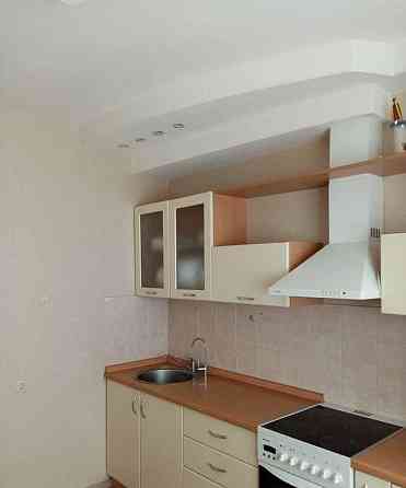 3-комн. квартира, 90 м2, 1/9 эт. Старый Оскол