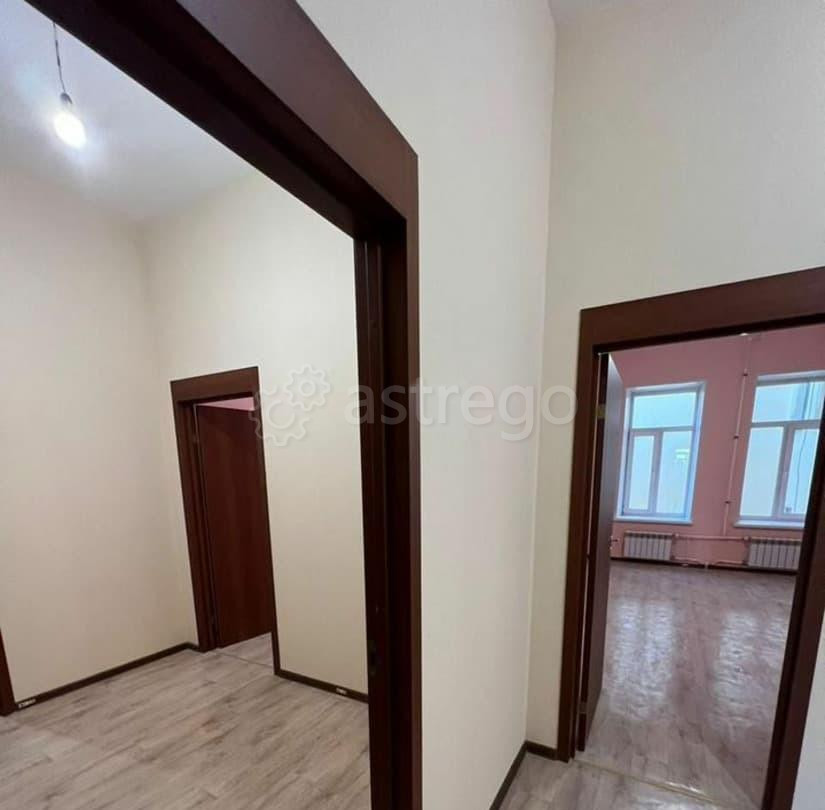 Комната, 30 м2, 5/5 эт. Санкт-Петербург - изображение 1