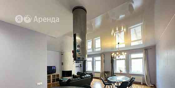 3-комн. квартира, 150 м2, 3/7 эт. Санкт-Петербург