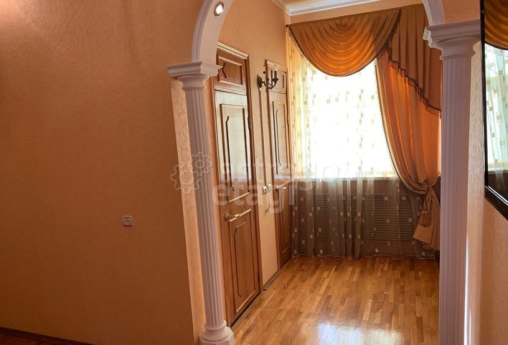 Дом, 326 м, 11.6 сотки, 2 эт. Майкоп - изображение 10