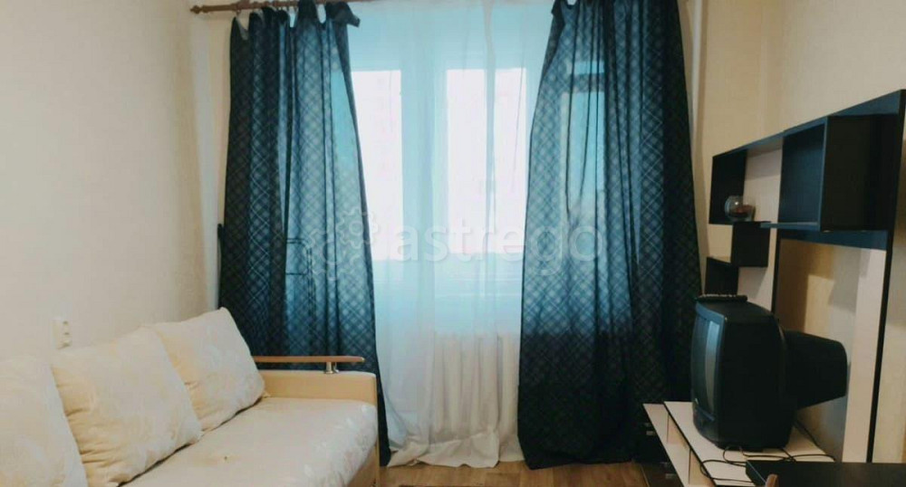 Комната, 11 м2, 3/15 эт. Санкт-Петербург - изображение 2