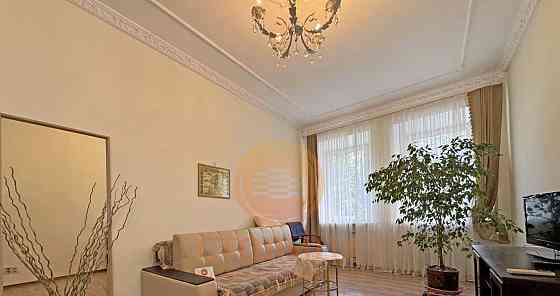2-комн. квартира, 66 м2, 3/4 эт. Москва