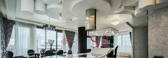 4-комн. квартира, 196 м2, 5/5 эт. Санкт-Петербург