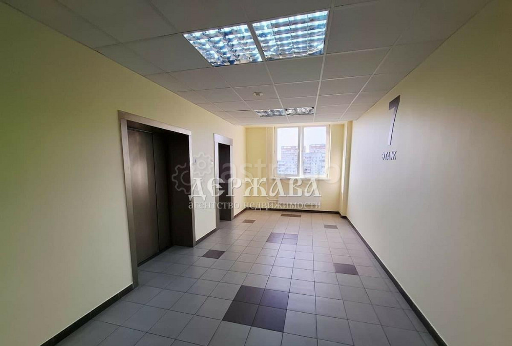 Офис, 24.7 м2 Старый Оскол - изображение 2
