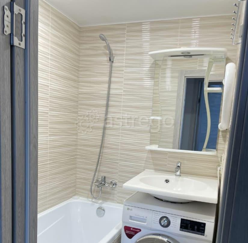 Комната, 18 м2, 4/8 эт. Москва - изображение 2