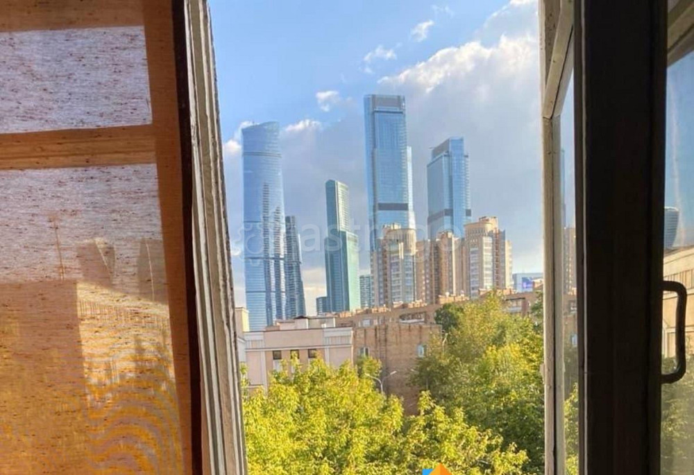 Комната, 16.1 м2, 4/5 эт. Москва - изображение 1