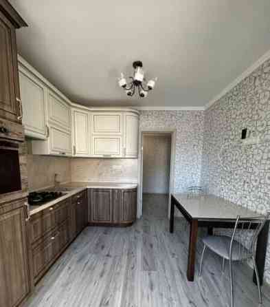 2-комн. квартира, 54 м2, 1/5 эт. Чехов