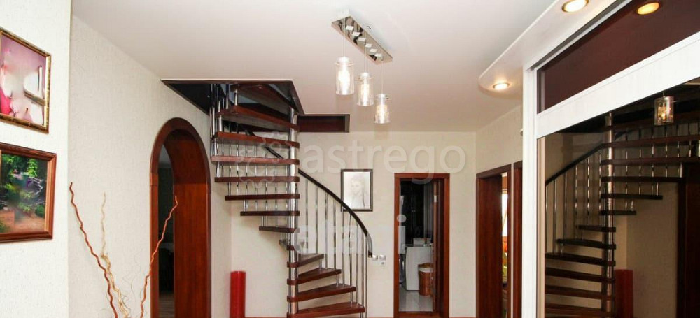 Дом, 450 м2, 9 соток, 3 эт. Красноярск - изображение 7