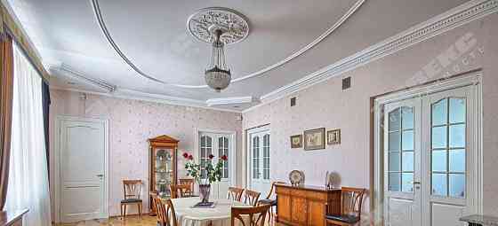 5-комн. квартира, 249.3 м2, 6/6 эт. Санкт-Петербург
