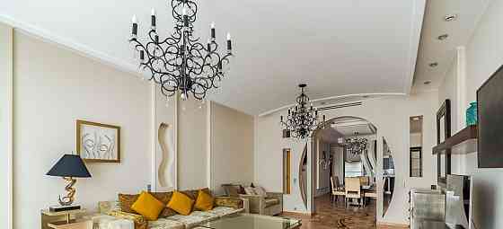 5-комн. квартира, 220 м2, 3/8 эт. Москва
