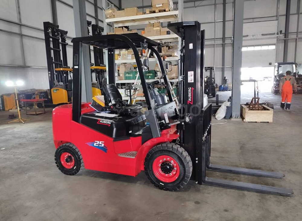 Бензиновый вилочный погрузчик ZAUBERG GB25 Zauberg Кемерово - изображение 1