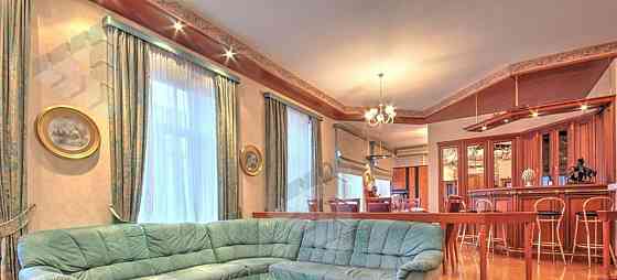 5-комн. квартира, 185 м2, 4/5 эт. Москва