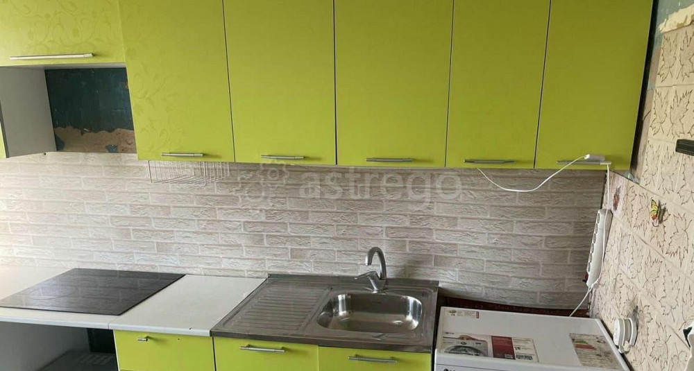 3-комн. квартира, 65.5 м2, 9/9 эт. Астрахань - изображение 1