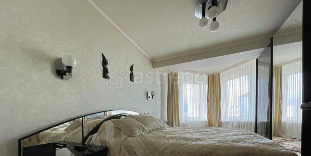 3-комн. квартира, 82.2 м2, 10/10 эт. Уфа - изображение 1