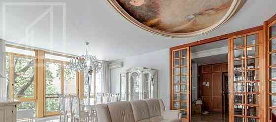 4-комн. квартира, 170 м2, 2/6 эт. Москва