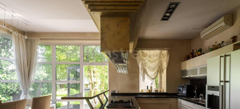 Дом, 540 м2, 30 соток, 3 эт. Санкт-Петербург - изображение 2