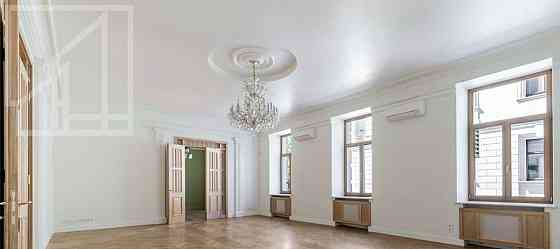 5-комн. квартира, 219 м2, 1/9 эт. Москва