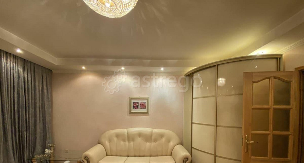 Комната, 68.5 м2, 11/17 эт. Москва - изображение 1