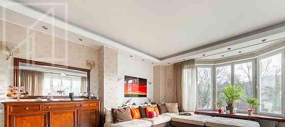 6-комн. квартира, 451 м2, 2/6 эт. Москва