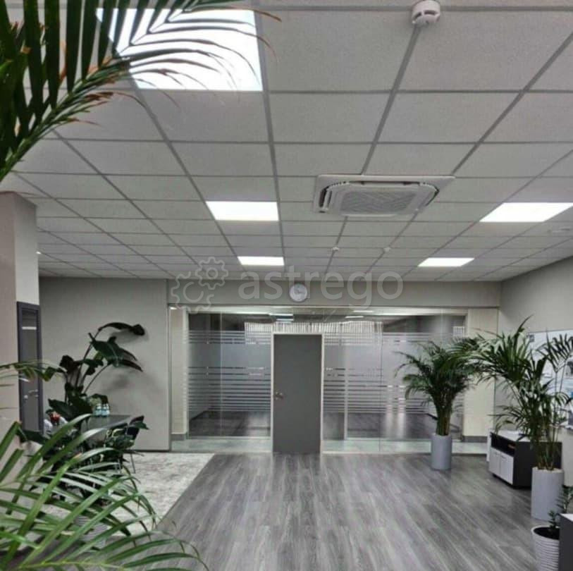 Офис, 1600 м2 Санкт-Петербург - изображение 1