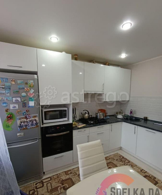 4-комн. квартира, 70.4 м2, 4/5 эт. Нефтекамск - изображение 1