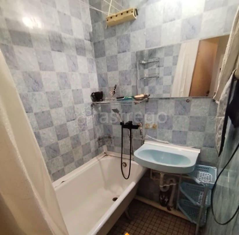 Комната, 15 м2, 3/5 эт. Москва - изображение 1