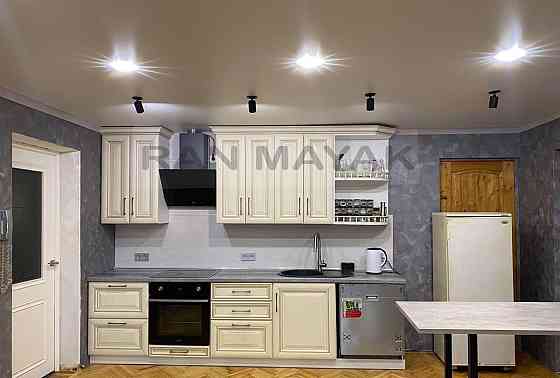 4-комн. квартира, 100 м, 3/5 эт. Майкоп