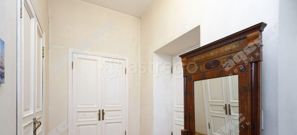 6-комн. квартира, 300 м2, 2/4 эт. Санкт-Петербург - изображение 3
