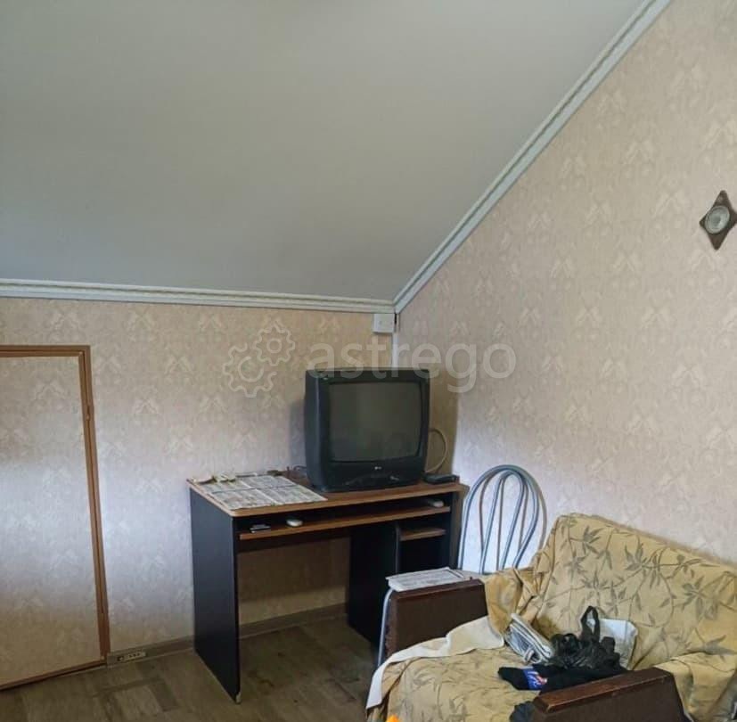 Комната, 42 м2, 2/2 эт. Барнаул - изображение 1