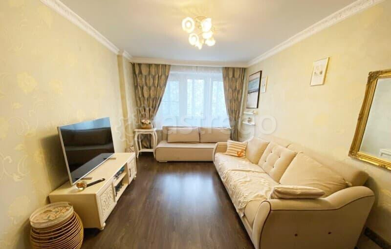 2-комн. квартира, 55 м2, 5/5 эт. Москва - изображение 1
