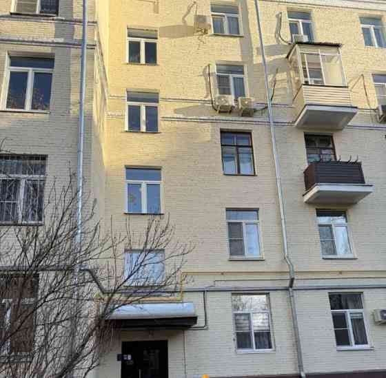 Комната, 14.9 м2, 2/5 эт. Москва