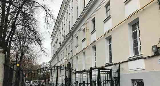 Комната, 15 м2, 1/5 эт. Москва