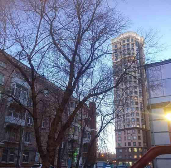 Комната, 15 м2, 2/5 эт. Москва