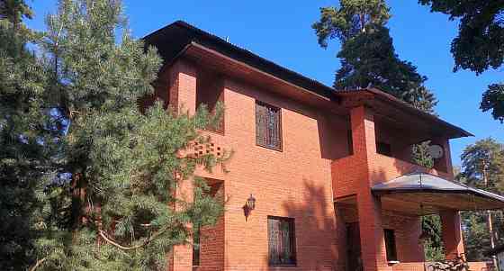 Коттедж, 360 м2, 13.1 сотки, 3 эт. Пушкино