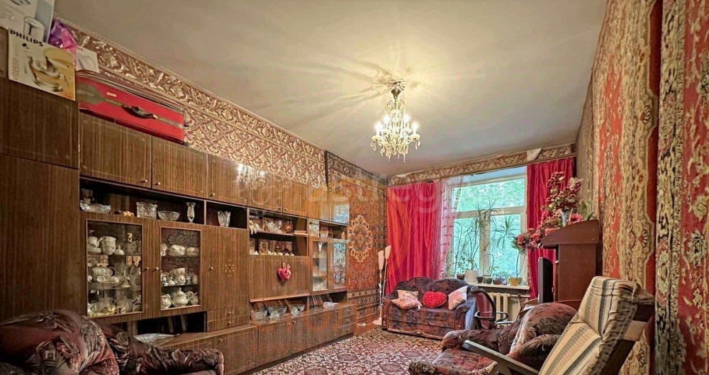 Комната, 22 м2, 2/4 эт. Москва - изображение 1