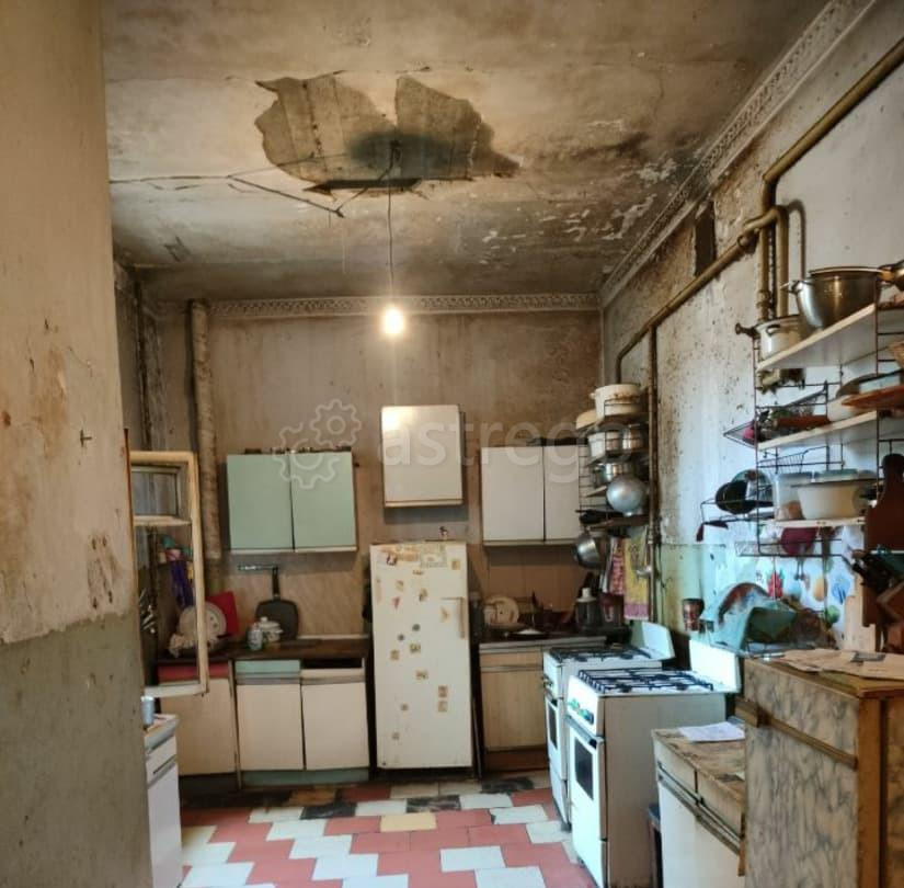Комната, 27 м2, 4/4 эт. Санкт-Петербург - изображение 2