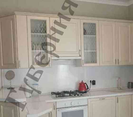 2-комн. квартира, 79 м2, 1/3 эт. Дубовое