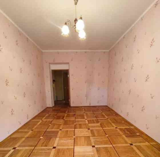 3-комн. квартира, 77 м2, 3/5 эт. Москва