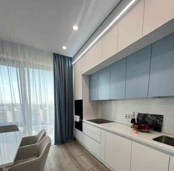 3-комн. квартира, 80 м2, 16/42 эт. Москва