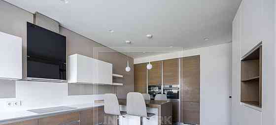 3-комн. квартира, 120 м2, 4/23 эт. Москва