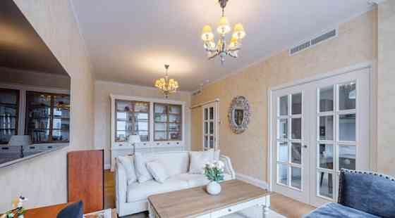 5-комн. квартира, 130.7 м2, 9/33 эт. Москва