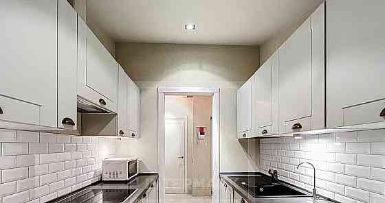 3-комн. квартира, 90 м2, 5/5 эт. Москва