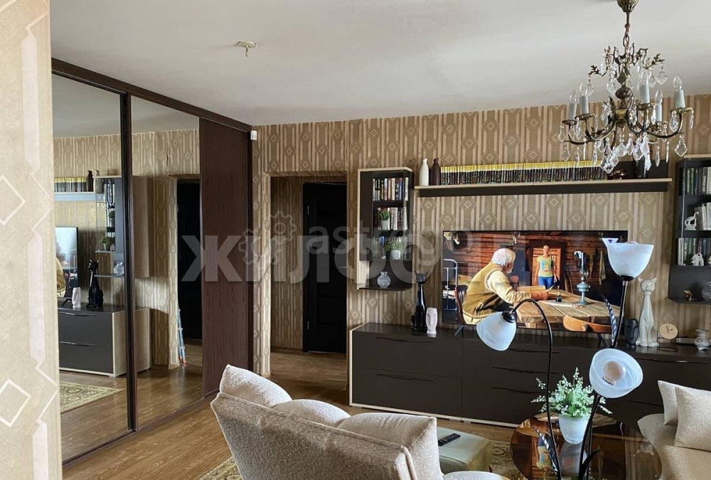 3-комн. квартира, 67 м2, 8/10 эт. Красноярск - изображение 1