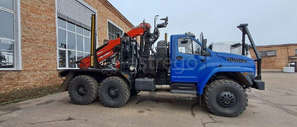Тягач лесовозный Урал NEXT 6152-72T5U38 6x6 с КМУ Москва - изображение 1
