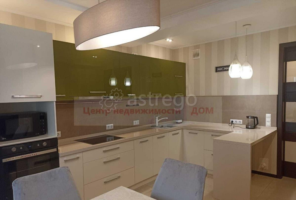 3-комн. квартира, 98 м2, 10/14 эт. Белгород - изображение 1