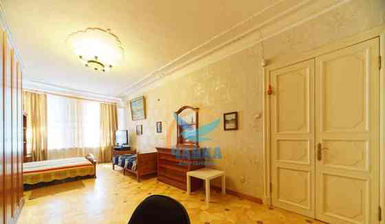 2-комн. квартира, 80 м2, 2/5 эт. Санкт-Петербург