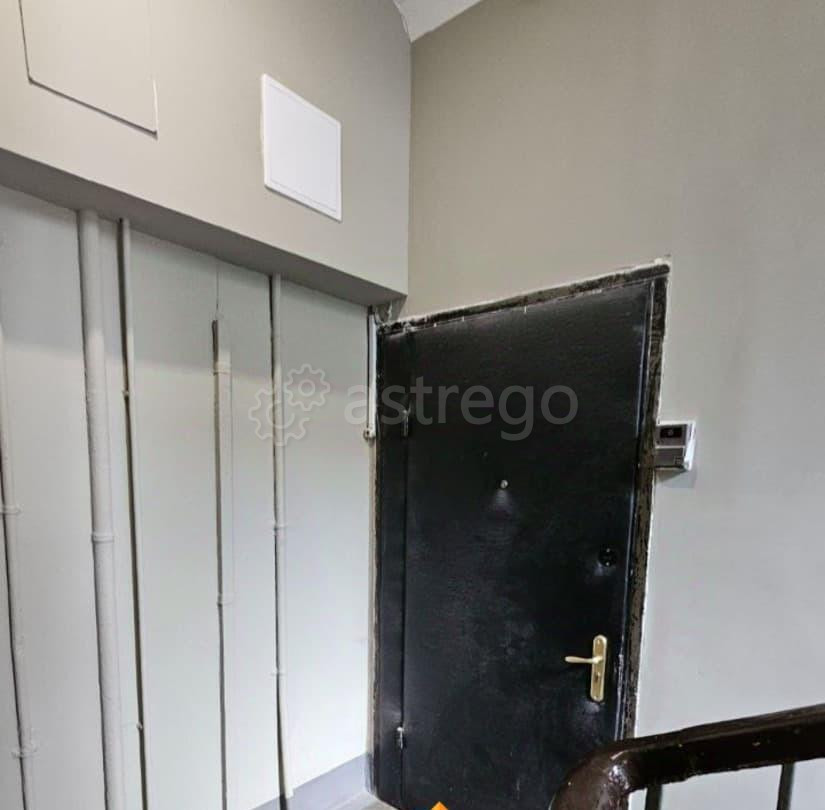 Комната, 10.9 м2, 2/5 эт. Москва - изображение 2